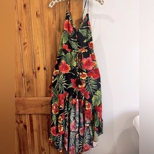 LuLus. High Low floral dress NWT